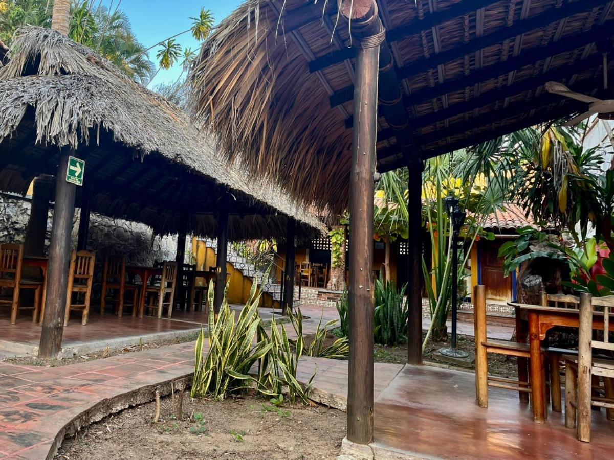 Hotel Rancho Escondito Puerto Escondido  Exterior photo